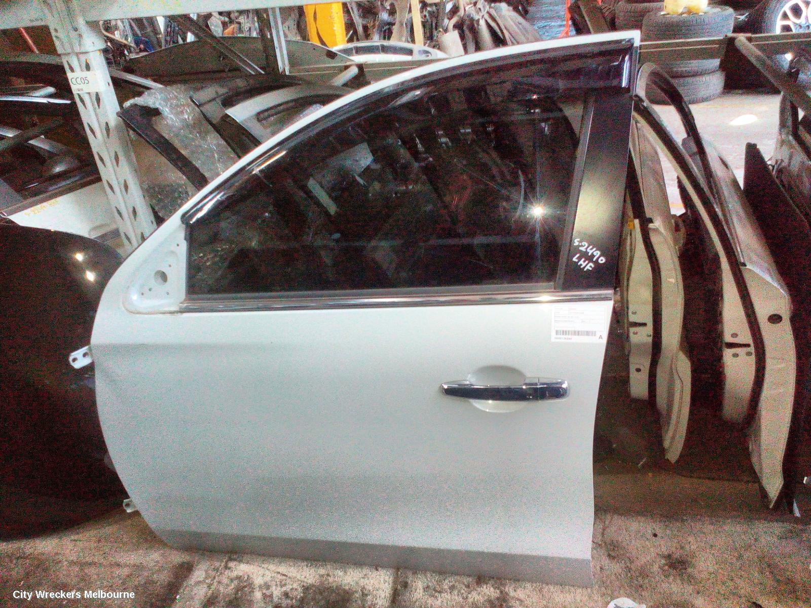 MITSUBISHI PAJERO LEFT FRONT DOOR, PAJERO SPORT, QE-QF, 10/2015 ONWARDS - Image 1