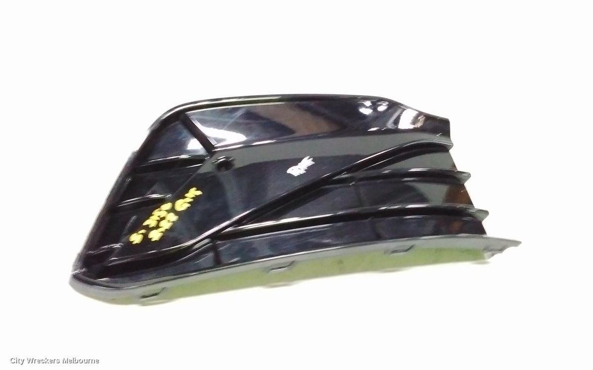 VOLKSWAGEN GOLF GRILLE, GEN 8, BUMPER GRILLE (RH SIDE), R-LINE, 09/2020 - 06/2024 - Image 2