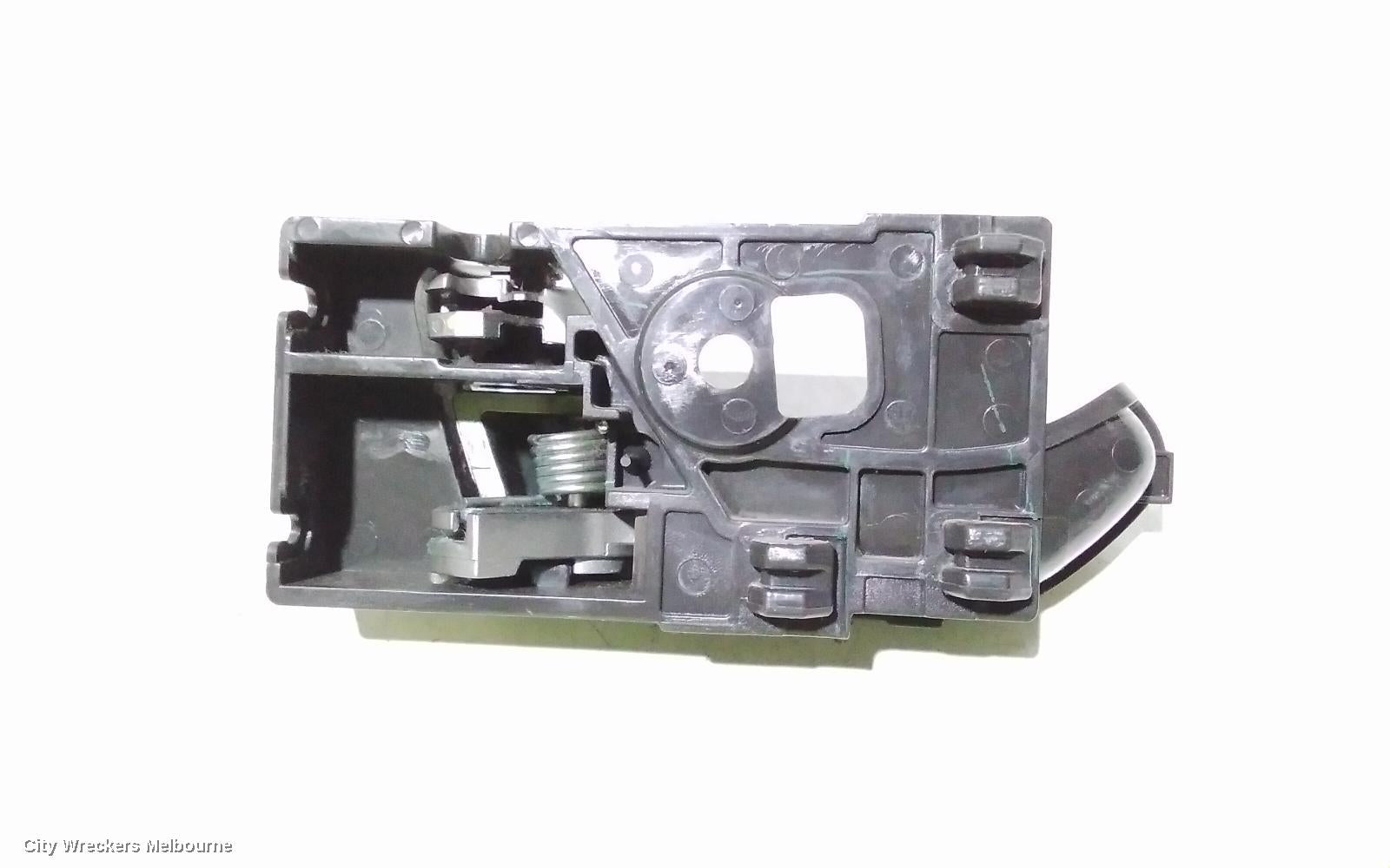 HOLDEN COLORADO DOOR HANDLE, INNER, RH REAR, BLACK, RG, 01/2012 - 12/2020 - Image 3