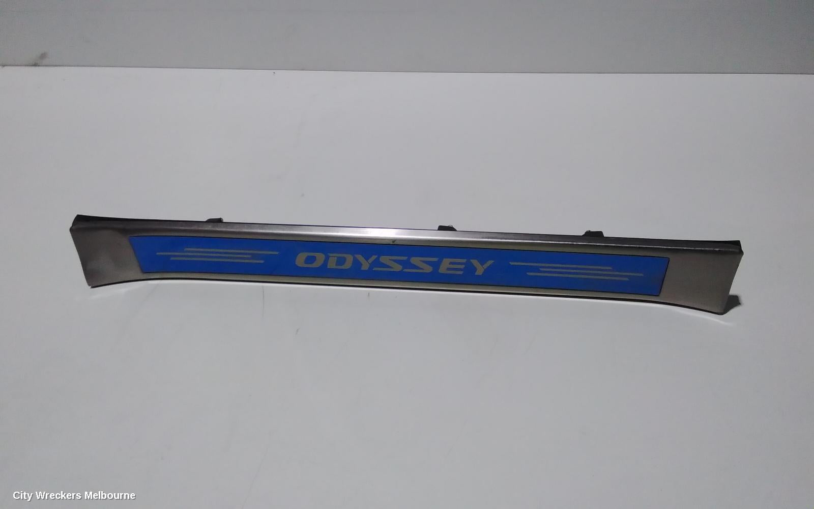 HONDA ODYSSEY, RC1, 02/2014 - 03/2022, RHF CHROME TRIM: 86665 - Image 1