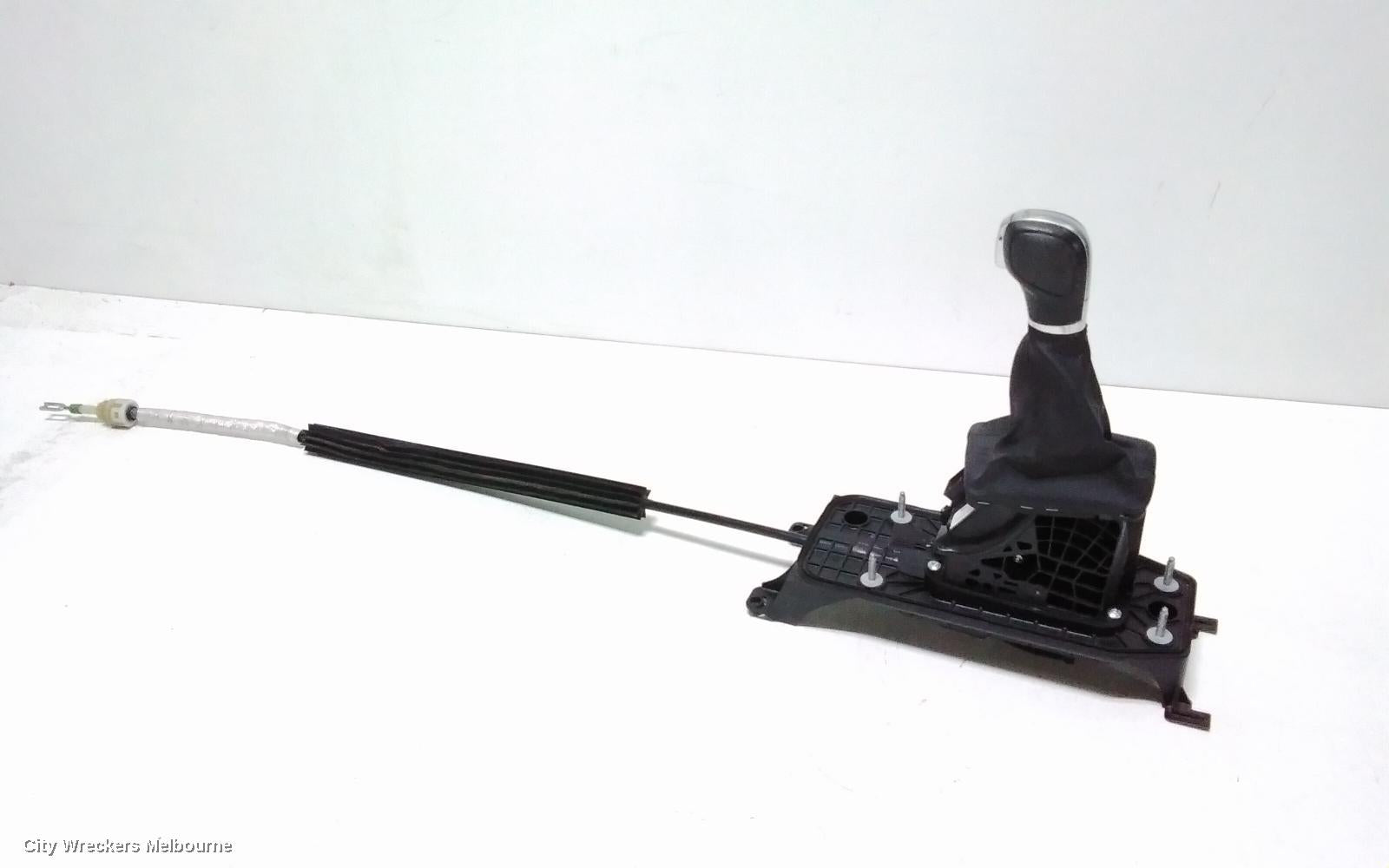 VOLKSWAGEN GOLF GEAR STICK/SHIFTER, AUTO SHIFTER, 6 SPEED, GEN 7, 12/2012 - 07/2017 - Image 1