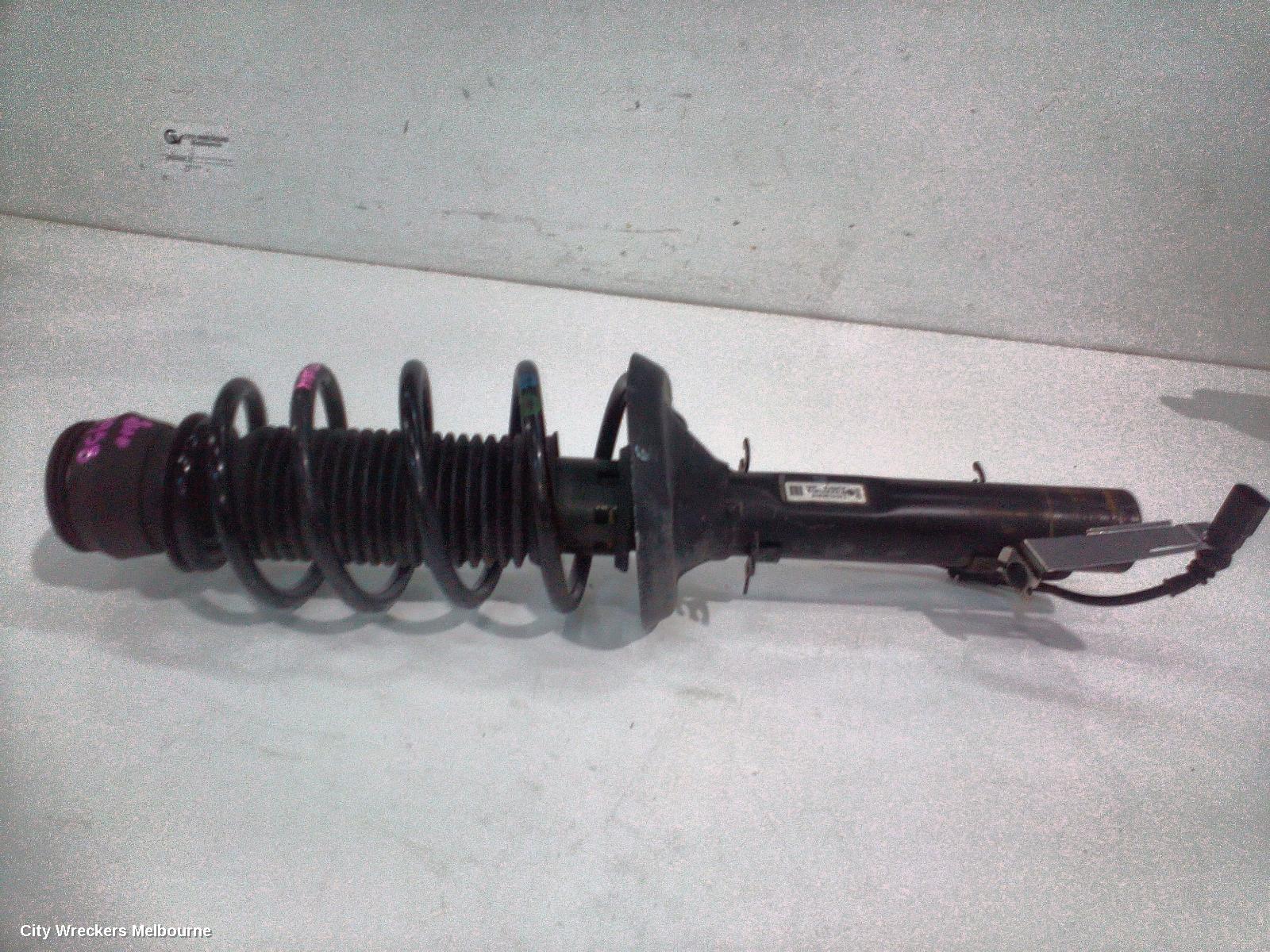 VOLKSWAGEN GOLF LEFT FRONT STRUT, GEN 4 09/1998 - 06/2004 - Image 2