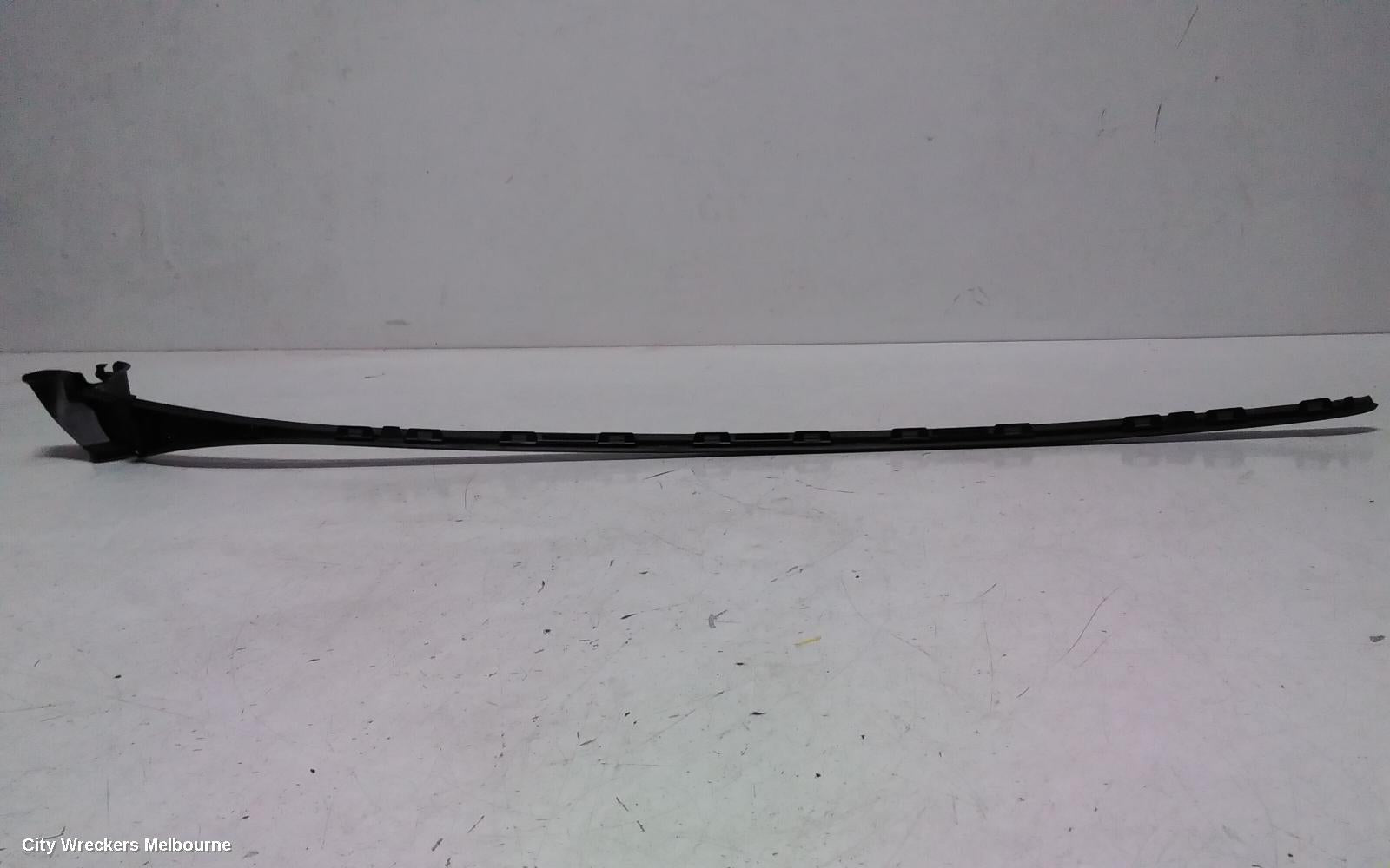 GENESIS GV70 TRIM PANEL, JK, 03/2021 ONWARDS - Image 3