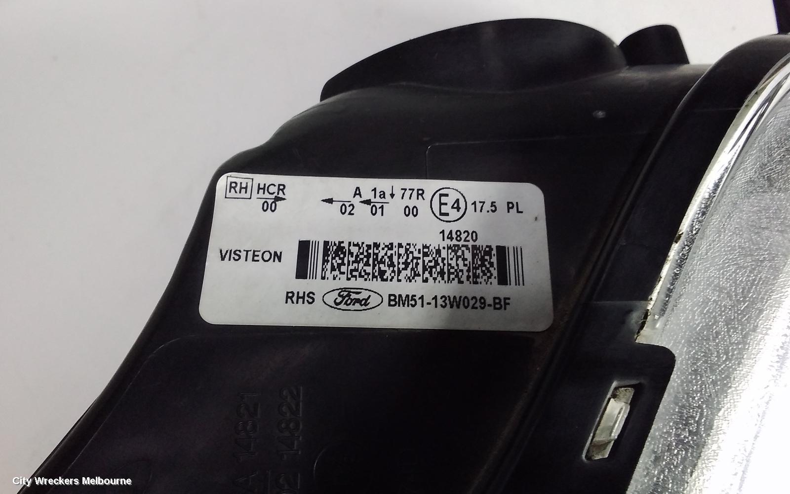 FORD FOCUS RIGHT HEADLAMP, LW, CHROME BACKGROUND, 05/2011 - 07/2012 - Image 3