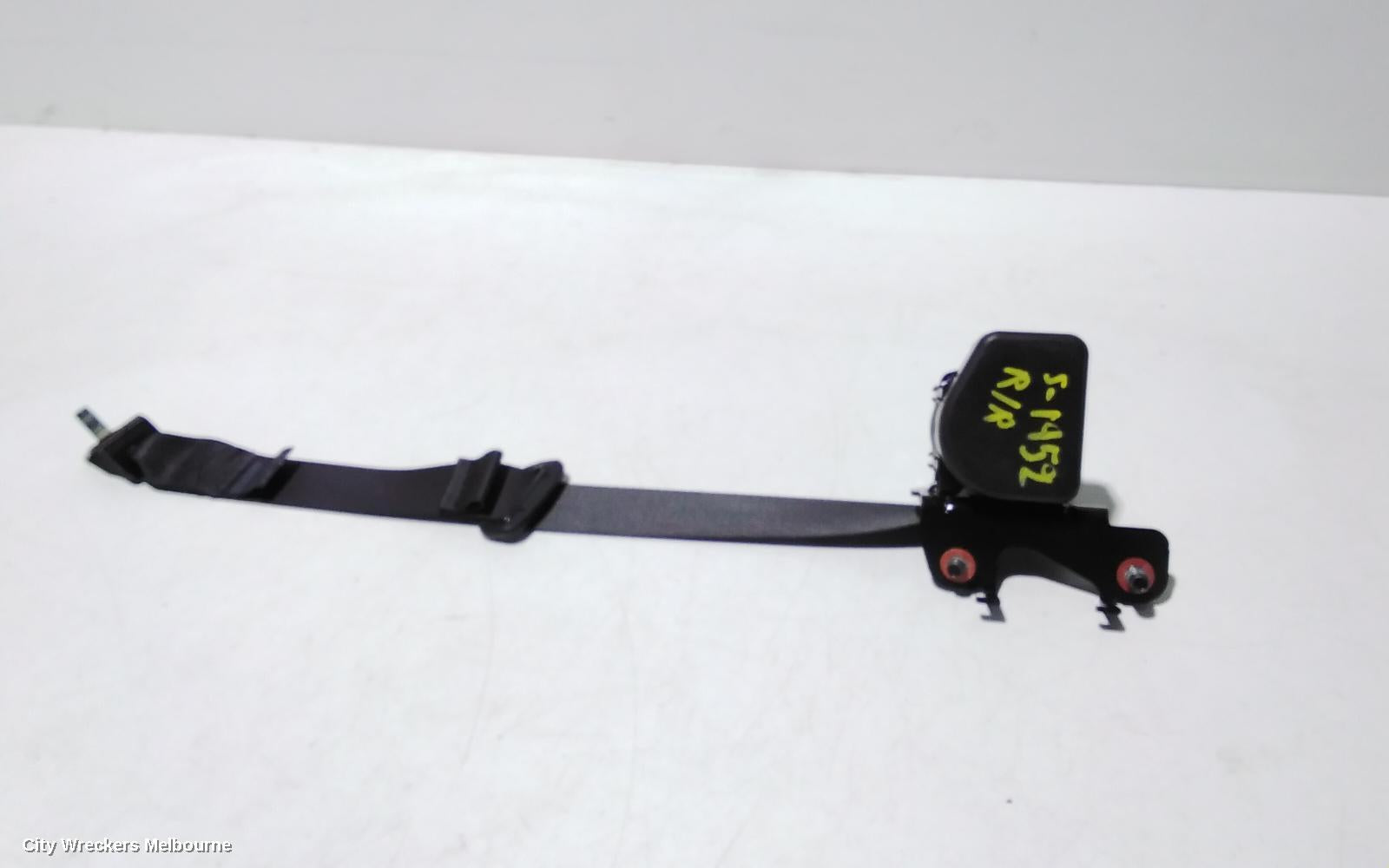 HYUNDAI I30 SEATBELT/STALK, RH REAR, SEAT BELT ONLY, RED, PD, HATCH (S.KOREA VIN KMHH), 03/2017 ONWARDS - Image 1