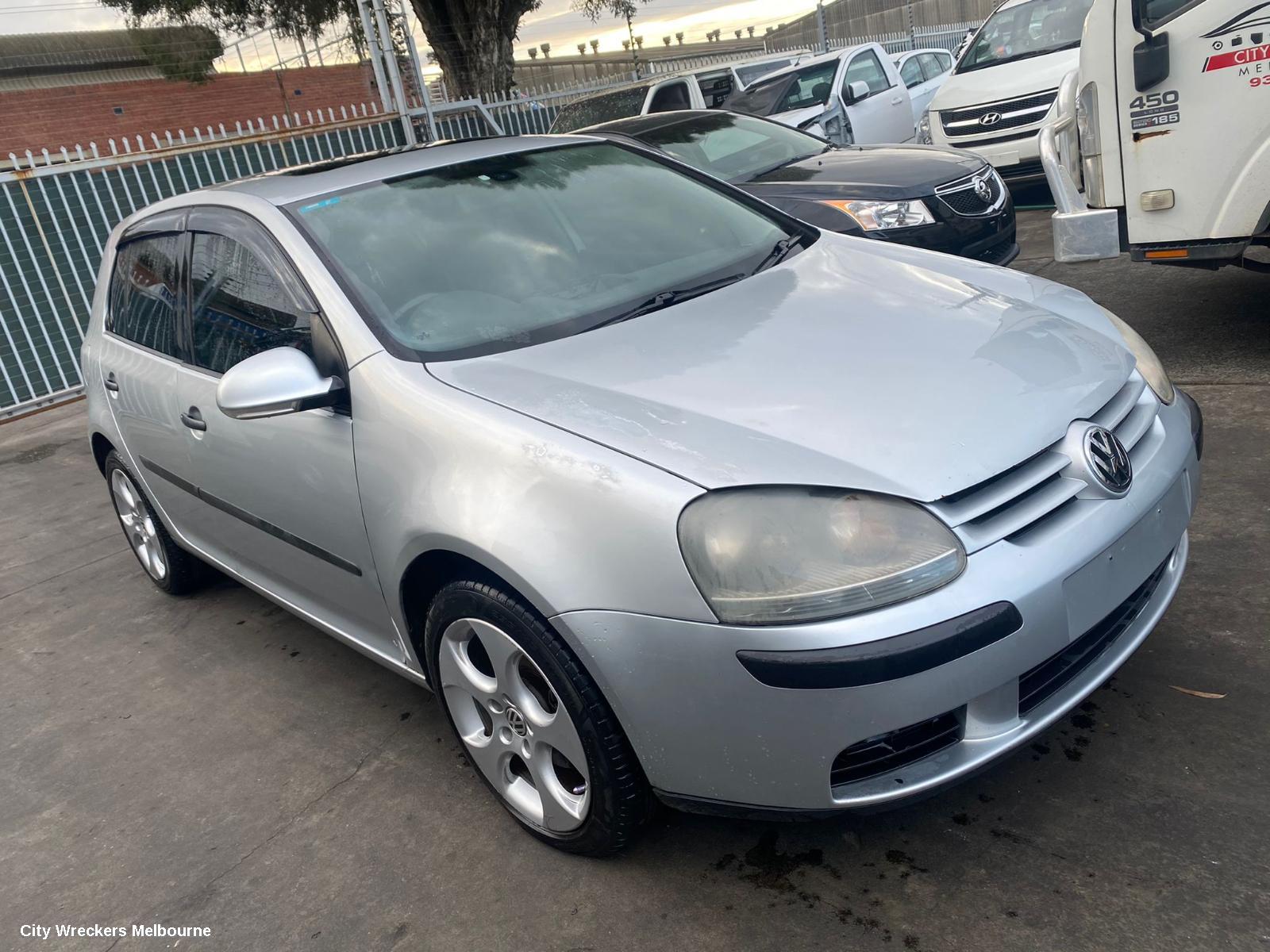 VOLKSWAGEN GOLF LEFT REAR 1/4 DOOR GLASS, GEN 5, 06/2004 - 02/2009 - Image 3