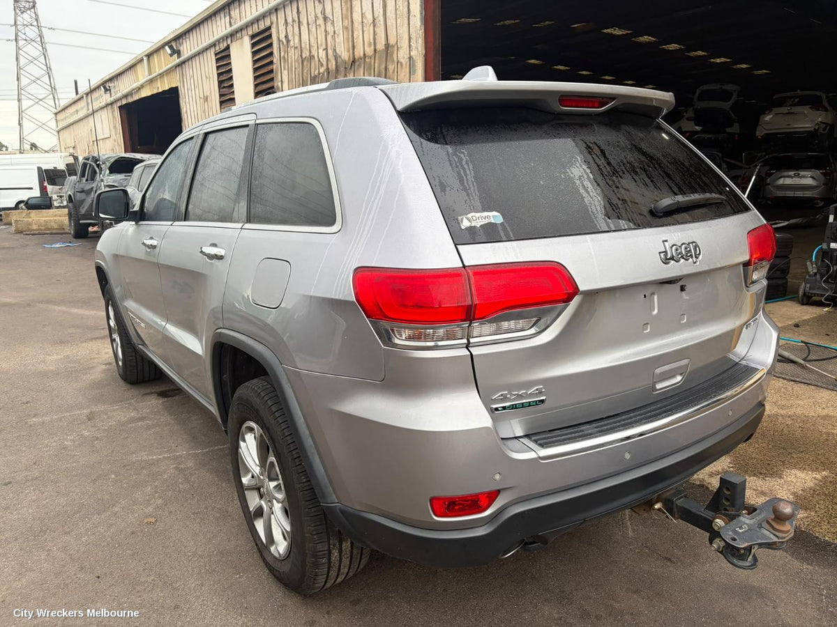JEEP GRANDCHEROKEE LEFT REAR DOOR/SLIDING, WK, NON MOULD TYPE, NON SRT/SRT8, 10/2010 - 02/2022 - Image 3