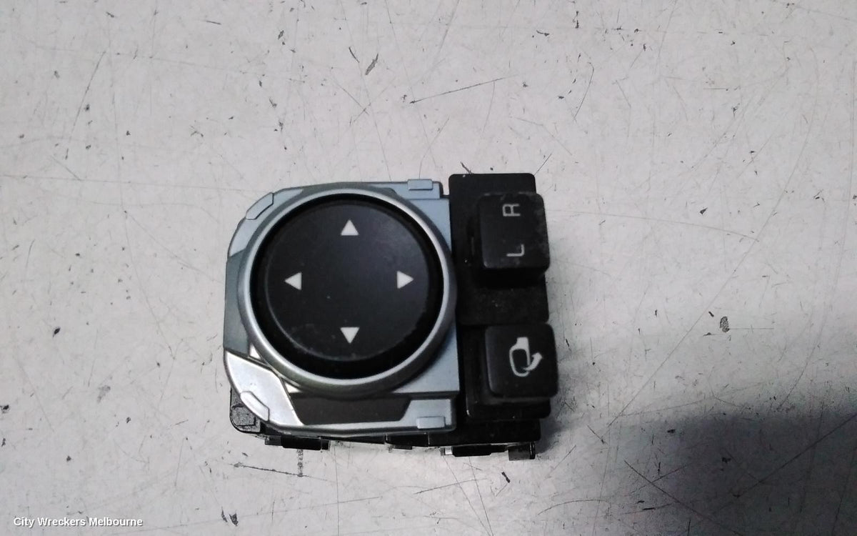 KIA CERATO, BD, MIRROR SWITCH, W/ POWER FOLD TYPE, 04/2018 - 09/2024 - Image 2
