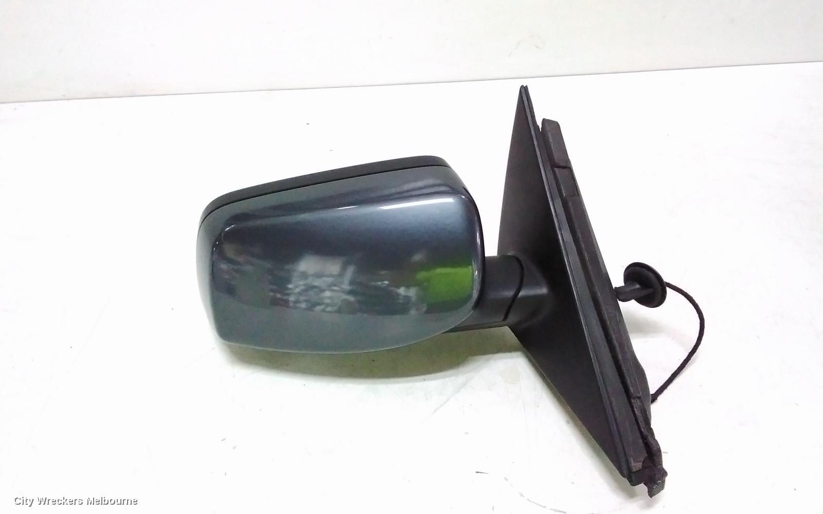 BMW 5 SERIES RIGHT DOOR MIRROR, E60, NON AUTO DIP, W/ LIGHT PACK, NON MEMORY TYPE, 03/2007 - 04/2010 - Image 2