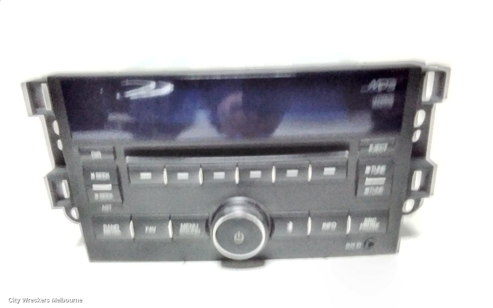 HOLDEN CAPTIVA RADIO/CD/DVD/SAT/TV, DISPLAY UNIT ONLY, SAT NAV TYPE, 4 PLUG ON BACK TYPE, CG, 01/2011 - 09/2015 - Image 2