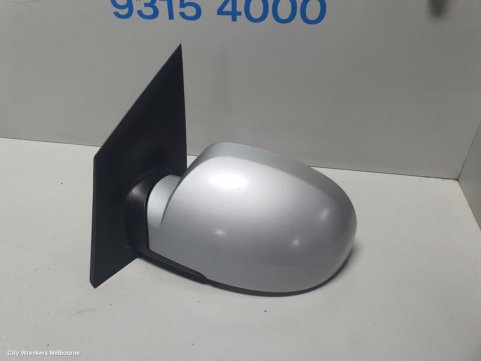 HYUNDAI GETZ LEFT DOOR MIRROR, TB, 3DR/5DR HATCH, POWER, COLOUR CODED, 09/2002 - 09/2011 - Image 2