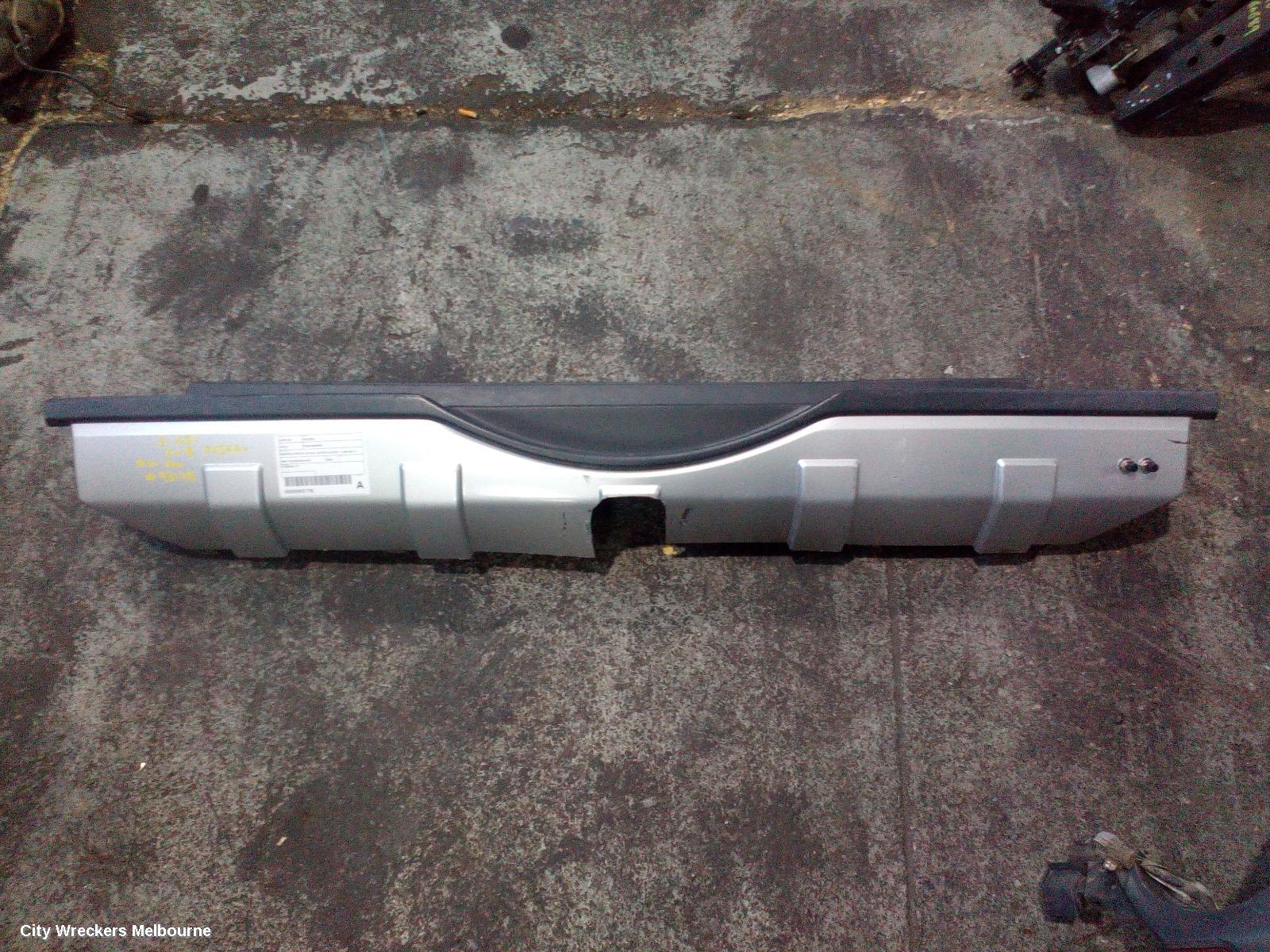 MITSUBISHI PAJERO REAR BUMPER, BUMPER (CENTRE), NS-NW, SILVER COLOUR, 11/2006 - 08/2014 - Image 2
