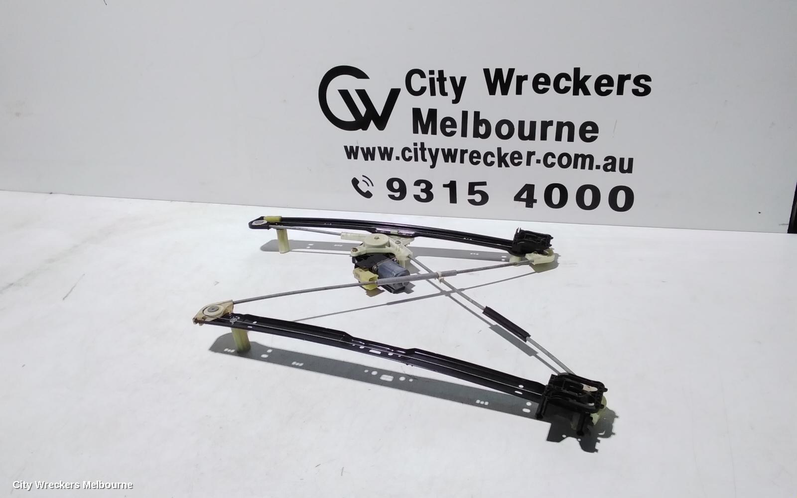 LAND ROVER RANGEROVER SPORT LEFT FRONT WINDOW REG/MOTOR, L494, 12/2013 - 04/2022 - Image 1