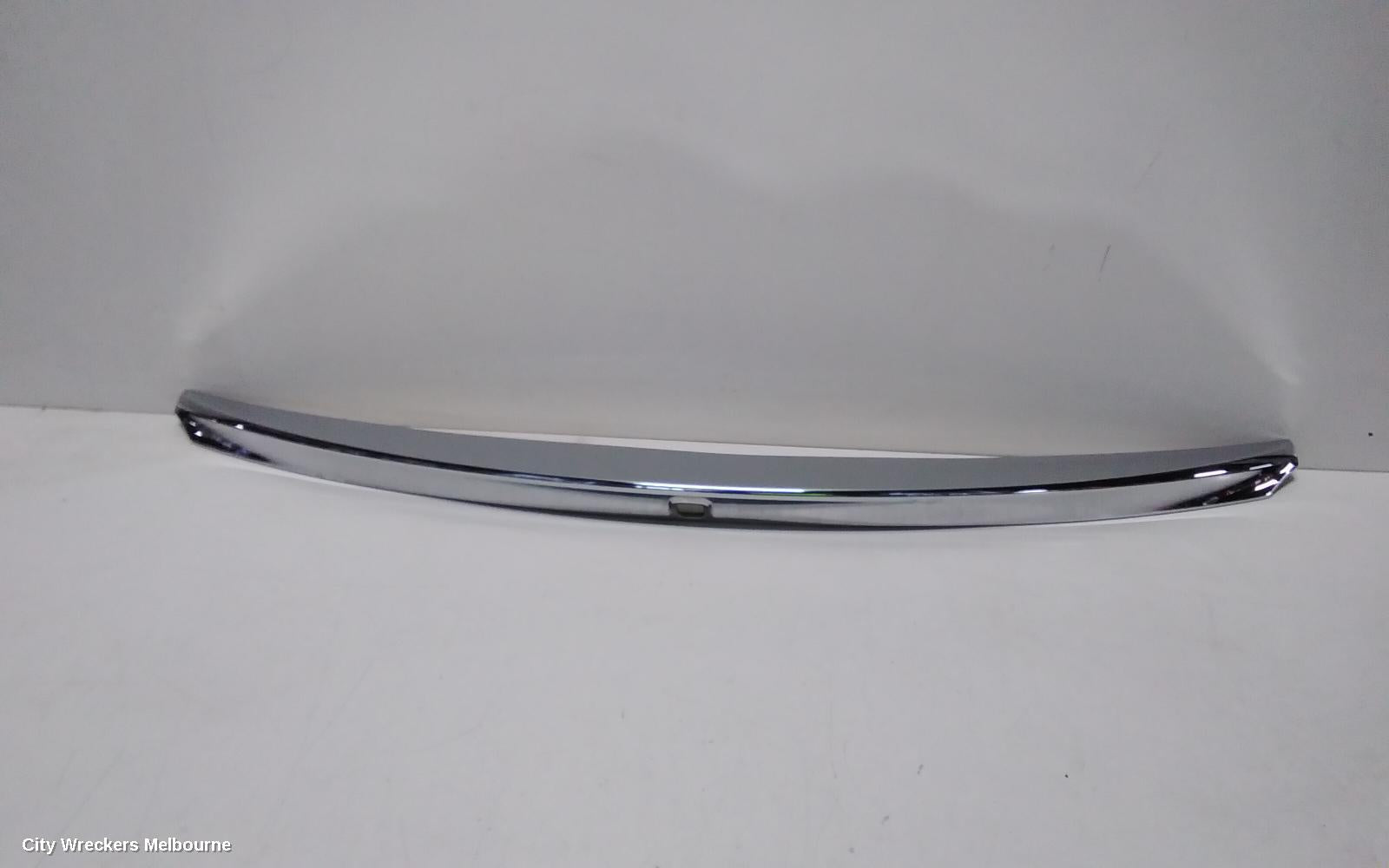 SUZUKI BALENO REAR GARNISH, TAILGATE GARNISH (CENTRE), EW, 04/2016 - 12/2022 - Image 1