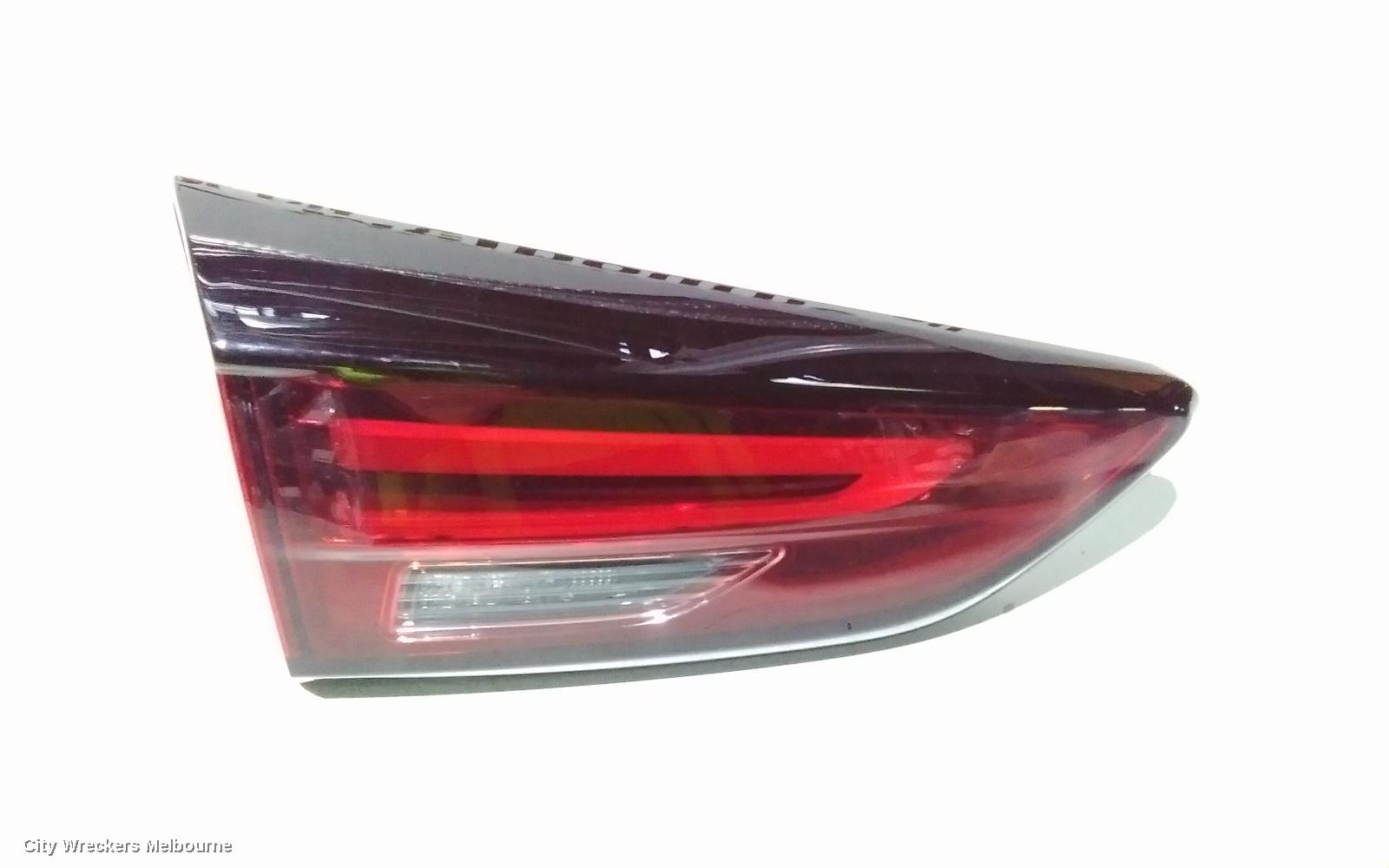 MAZDA CX3 REAR GARNISH, TAILGATE LAMP (LH SIDE), LED TYPE, DK, 06/2018 ONWARDS - Image 2
