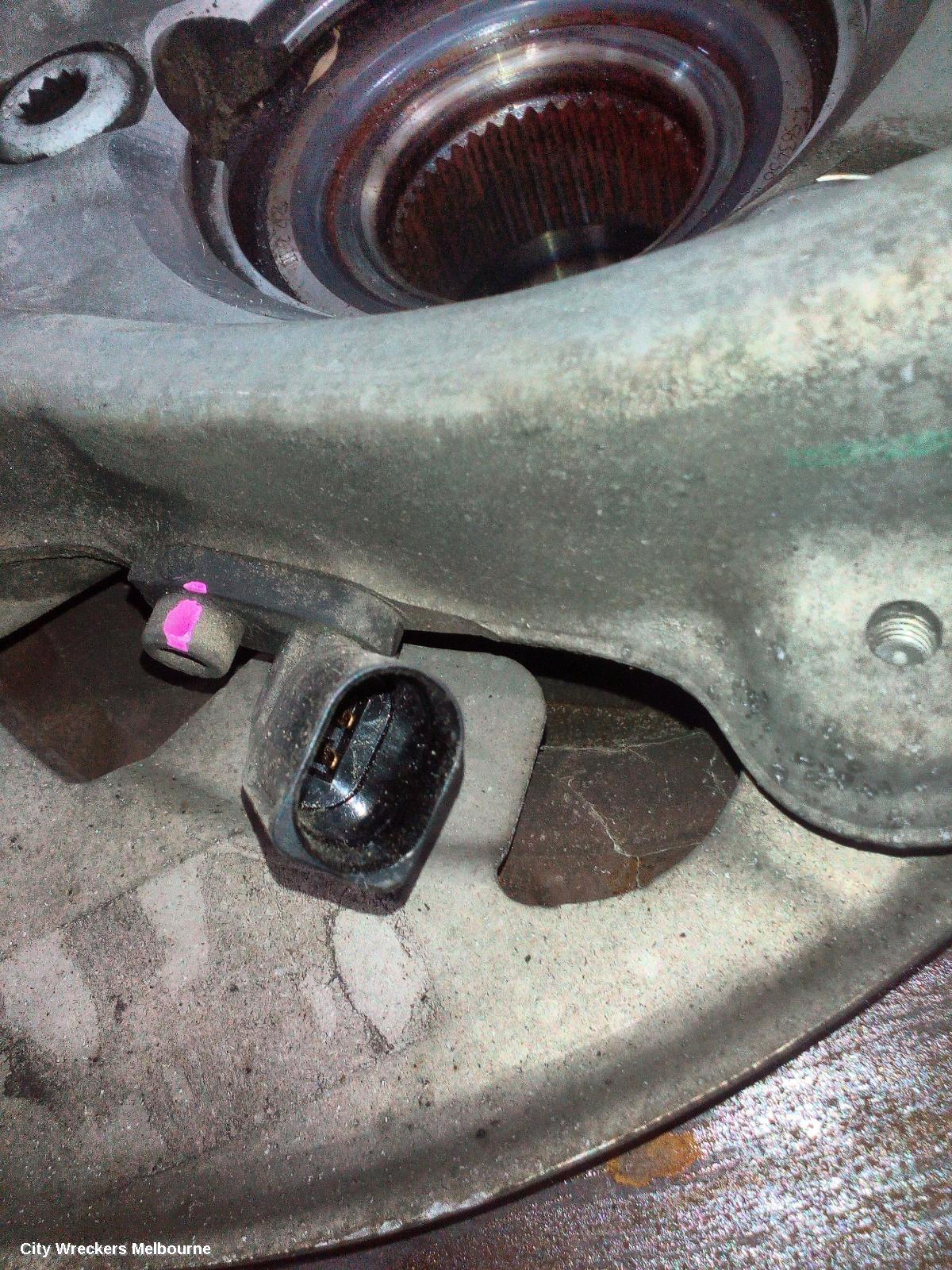 PORSCHE MACAN LEFT FRONT HUB ASSEMBLY, 95B, 4 PISTON CALIPER TYPE, 06/2014 ONWARDS - Image 3
