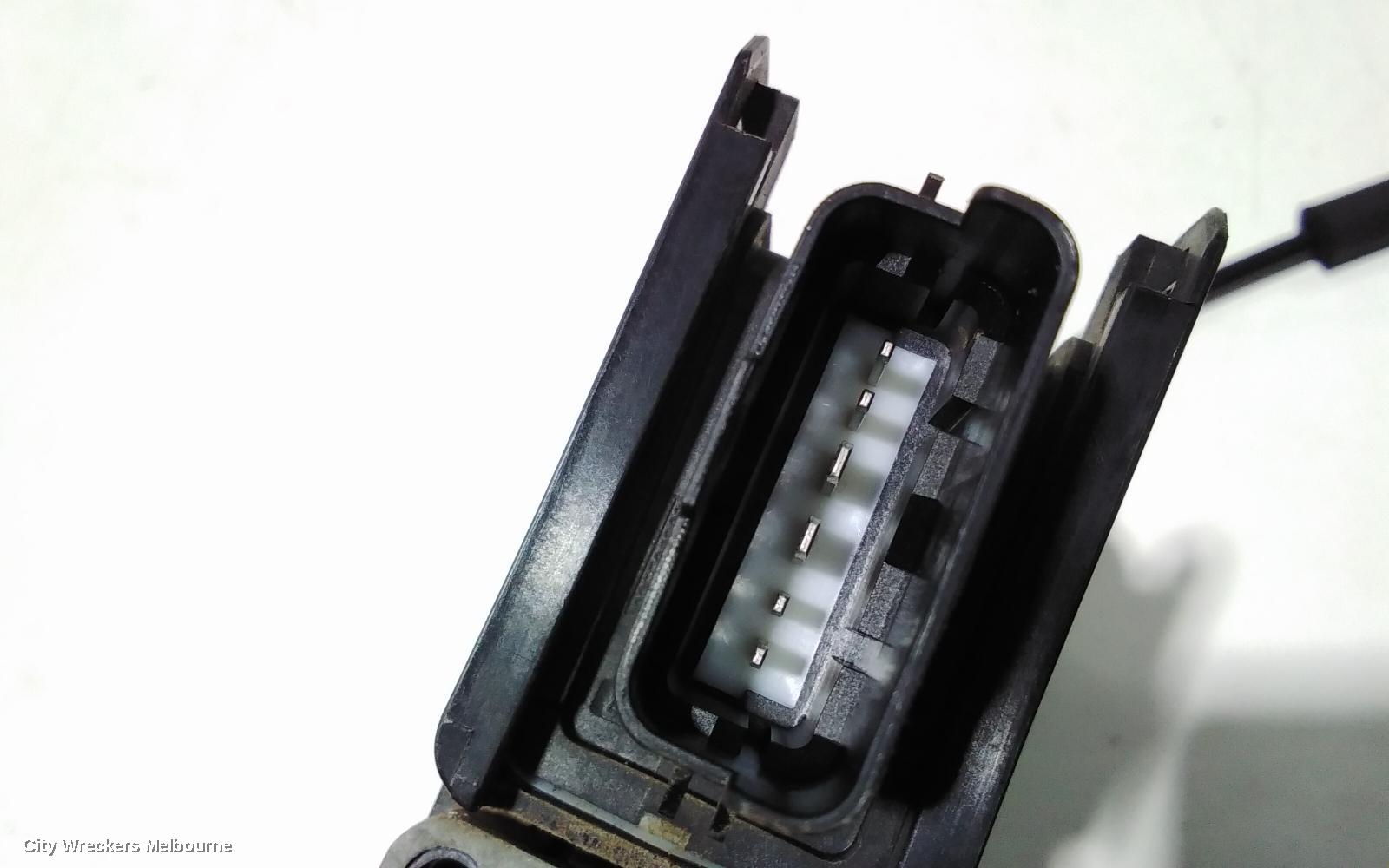 KIA RIO RIGHT FRONT WINDOW REG/MOTOR, YB, 12/2016 - 06/2023 - Image 3