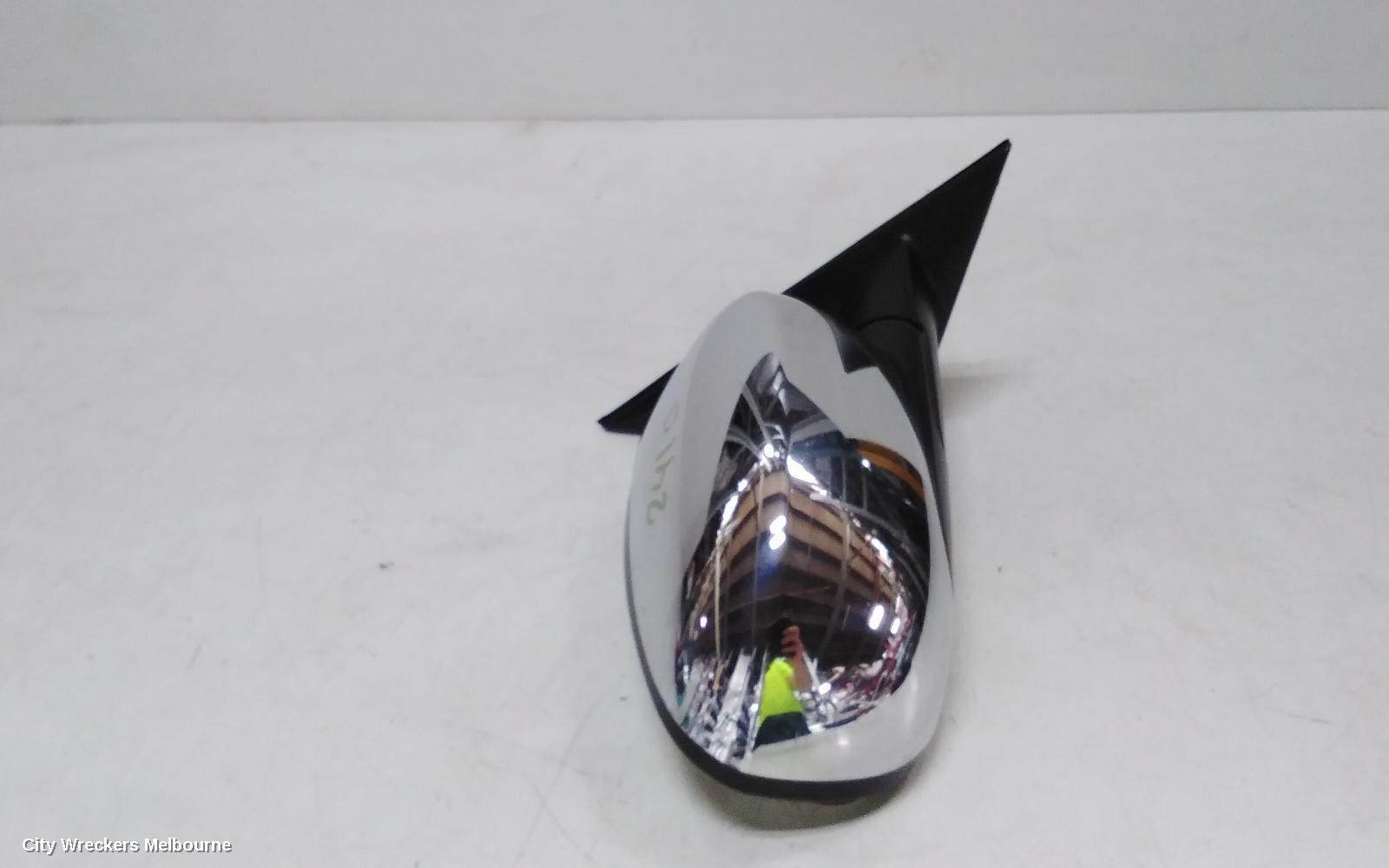 CHRYSLER 300C RIGHT DOOR MIRROR, POWER, 01/2005 - 01/2008 - Image 3