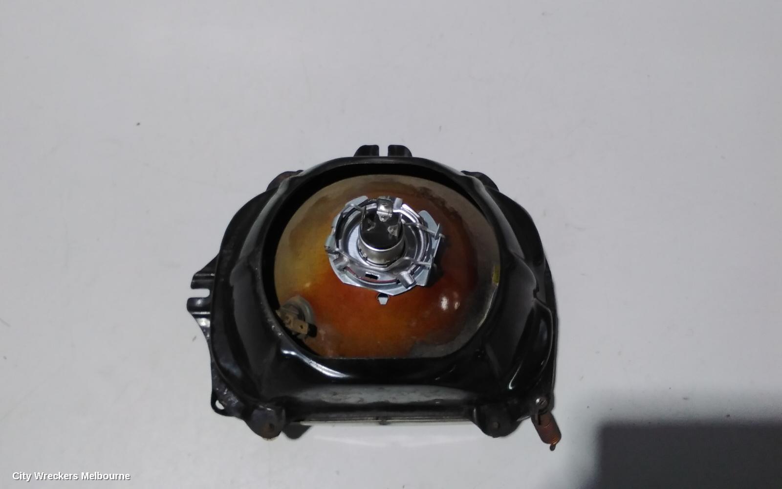 TOYOTA HILUX RIGHT HEADLAMP, HALOGEN, 09/1997 - 03/2005 - Image 3