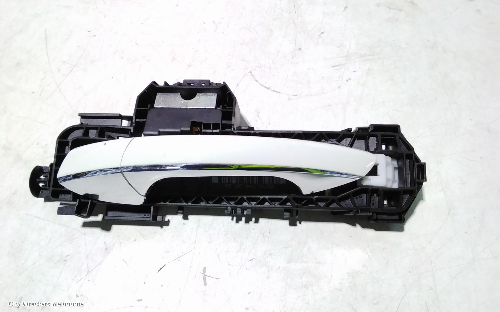 MERCEDES CLA CLASS DOOR HANDLE, C117, 10/2013 - 02/2019 - Image 2