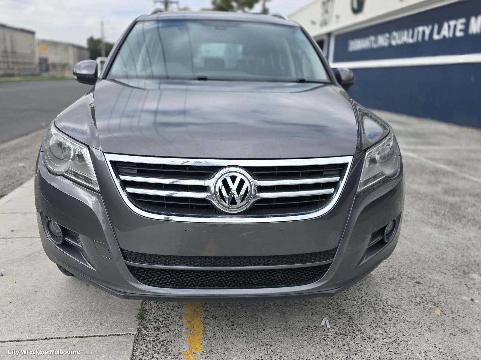 VOLKSWAGEN TIGUAN LEFT HEADLAMP, 5N, HALOGEN TYPE, 05/2008 - 06/2011 - Image 3