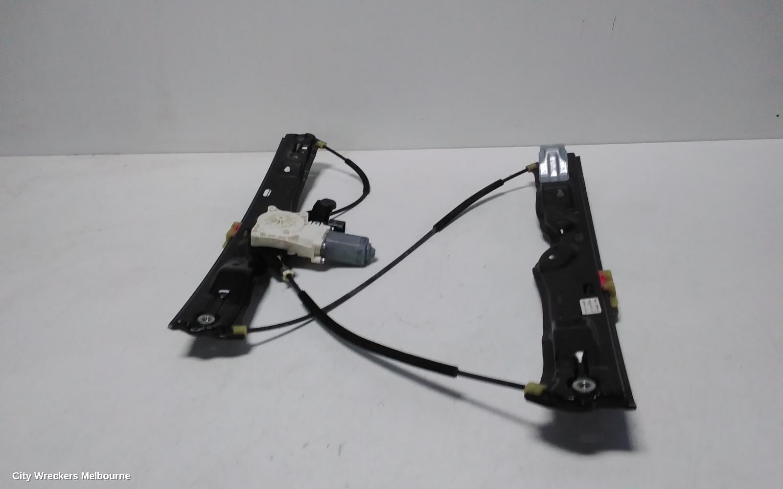 LAND ROVER DISCOVERY SPORT LEFT FRONT WINDOW REG/MOTOR, L550, 01/2015 ONWARDS - Image 2