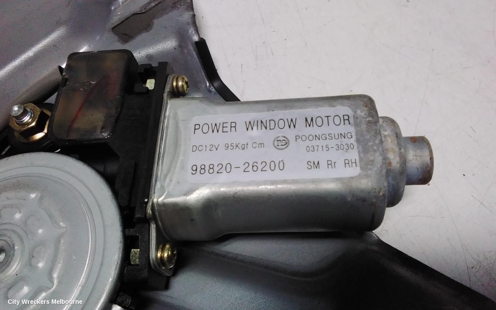 HYUNDAI SANTA FE RIGHT REAR WND REG/MOTOR, SM, POWER, 11/2000 - 11/2005 - Image 3