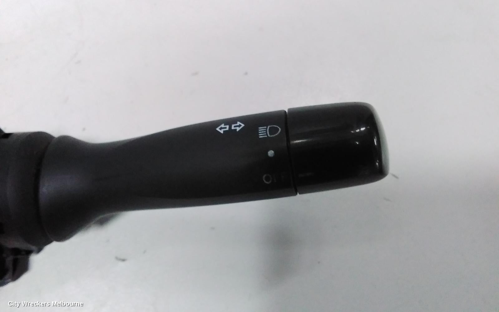TOYOTA HILUX COMBINATION SWITCH, FLASHER SWITCH, NON FOGLAMP TYPE, 07/2011 - 08/2015 - Image 2