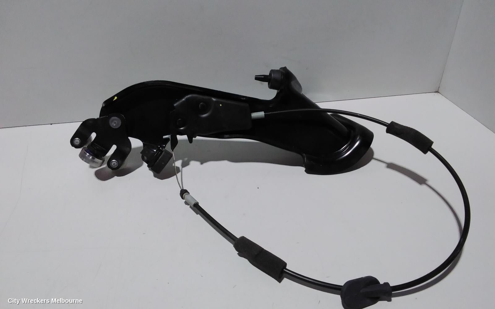 HONDA ODYSSEY, RC1, 02/2014 - 03/2022, RHR LOWER DOOR ROLLER: 85883 - Image 3