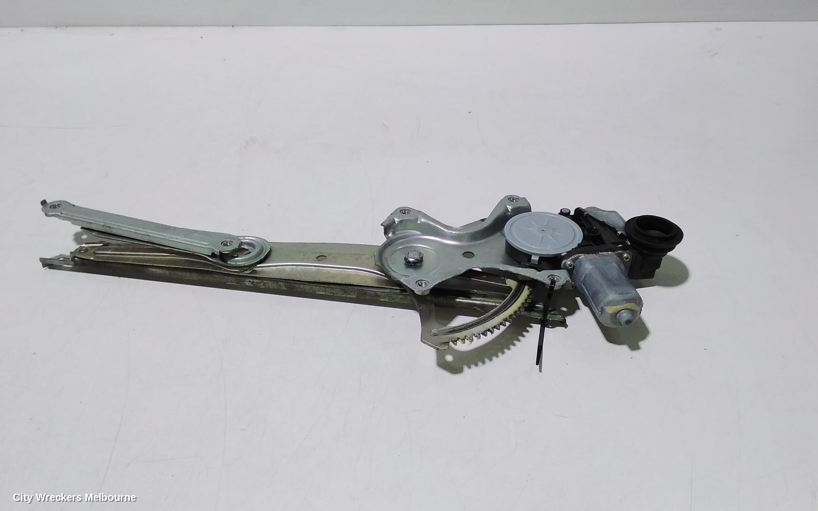 LEXUS RX SERIES RIGHT FRONT WINDOW REG/MOTOR, AL10, 12/2008 - 08/2015 - Image 1