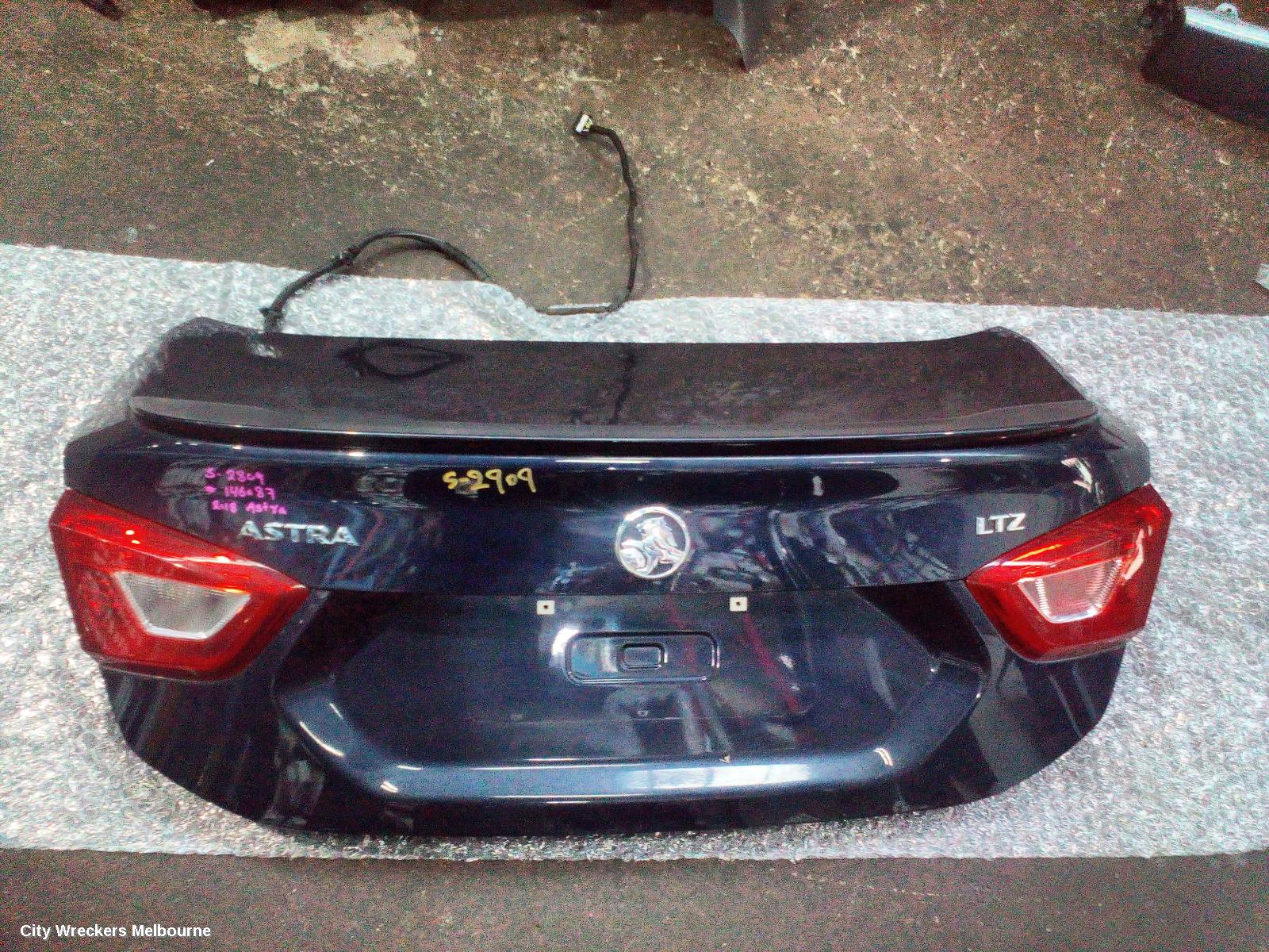 HOLDEN ASTRA BOOTLID/TAILGATE, BOOTLID, BL, SEDAN, NON SPOILER TYPE, 05/2017 - 12/2020 - Image 2
