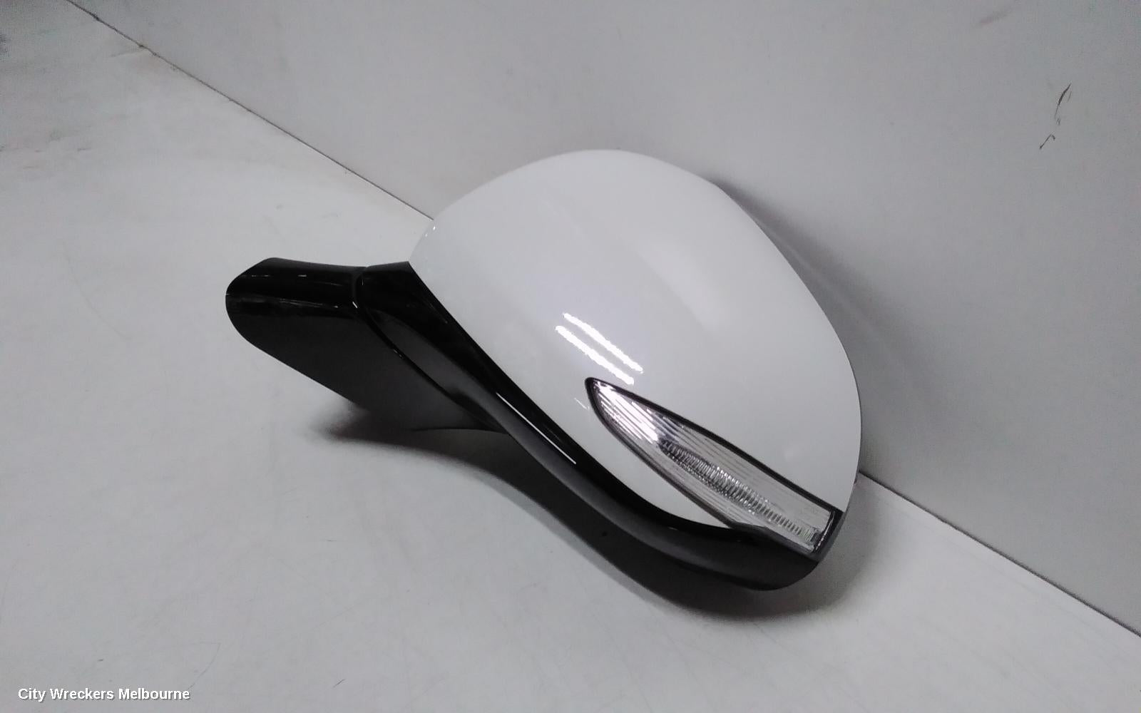 HYUNDAI SANTA FE LEFT DOOR MIRROR, TM, POWER FOLD, NON AUTO DIPPING TYPE, 10/2020 ONWARDS - Image 3