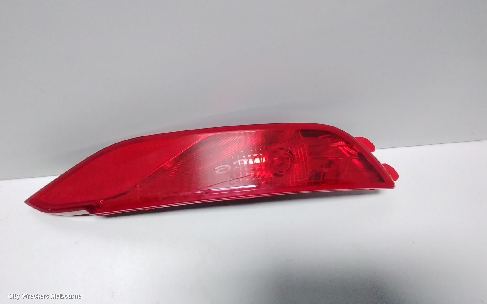 HYUNDAI TUCSON LEFT TAILLIGHT, IN BUMPER, TL, 07/2015 - 06/2018 - Image 2