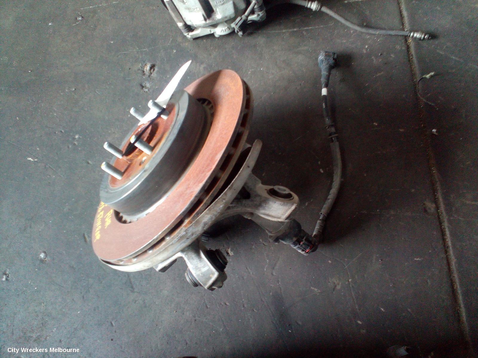 KIA STINGER RIGHT REAR HUB ASSEMBLY, CK, 06/2017 ONWARDS - Image 3