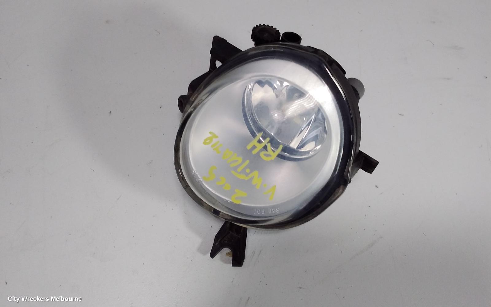 VOLKSWAGEN TOUAREG RIGHT INDICATOR/FOG/SIDE, BUMPER FOGLAMP, 09/2003 - 12/2010 - Image 1