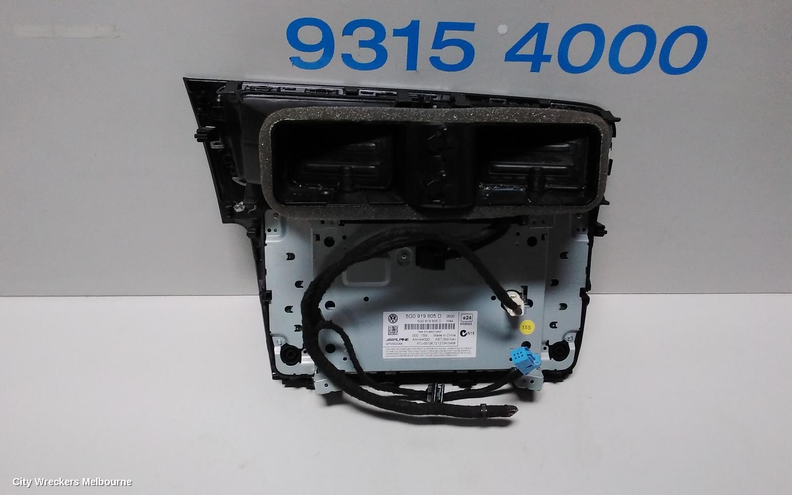 VOLKSWAGEN GOLF RADIO/CD/DVD/SAT/TV, SAT NAV TOUCHSCREEN, GEN 7, 03/2013 - 03/2017 - Image 3