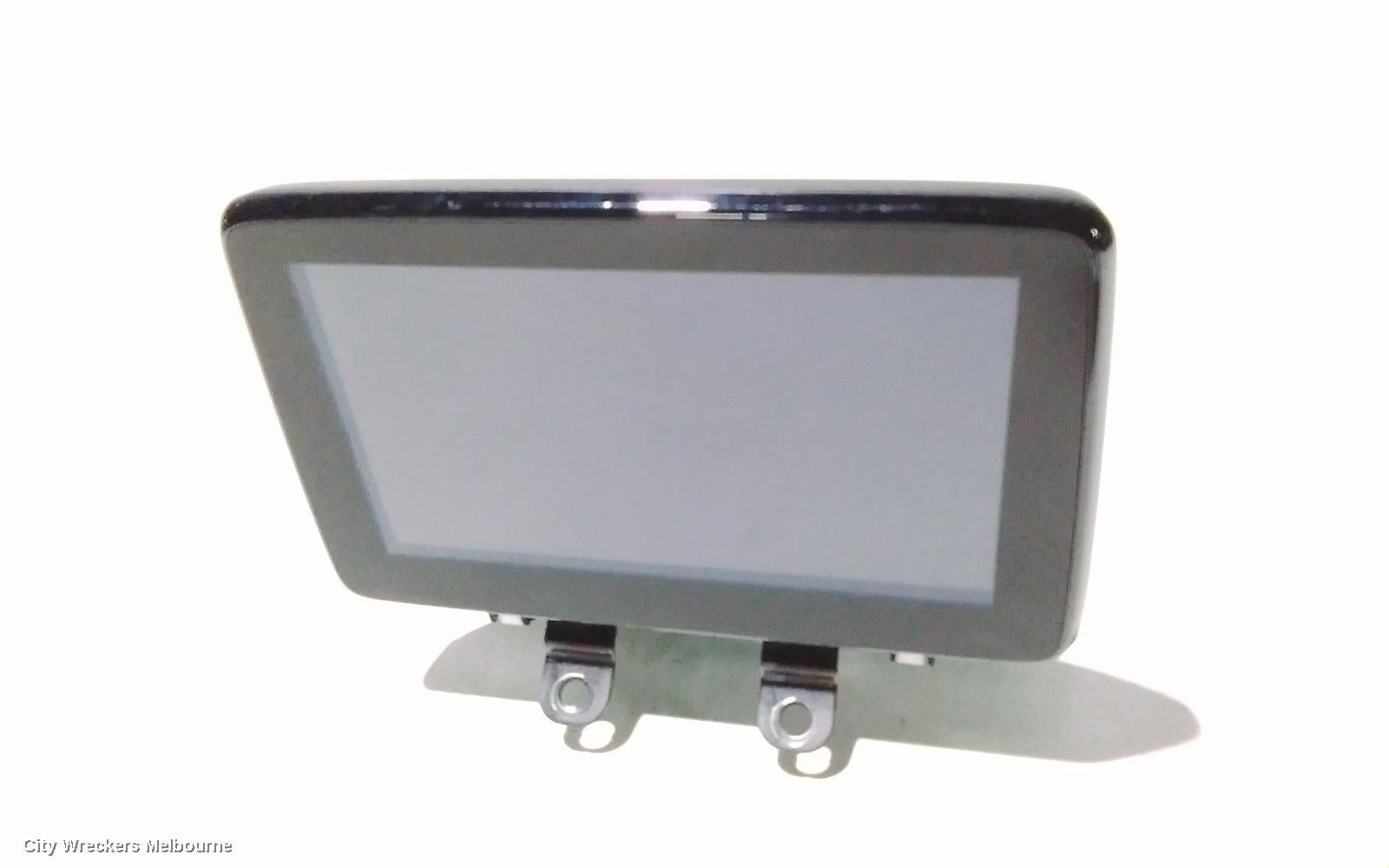 MAZDA CX3 RADIO/CD/DVD/SAT/TV, DISPLAY UNIT, 7IN TOUCHSCREEN, DK, 03/2015 - 02/2022 - Image 3
