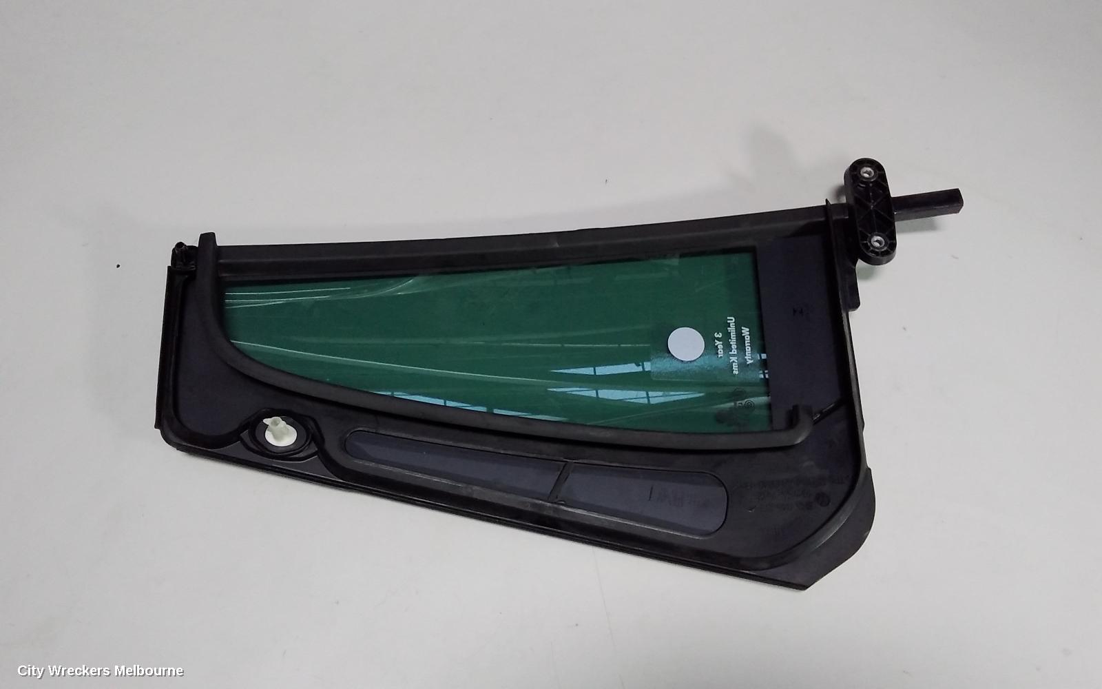 VOLKSWAGEN TIGUAN LEFT REAR 1/4 DOOR GLASS, 5NA, 06/2016 - 02/2024 - Image 2