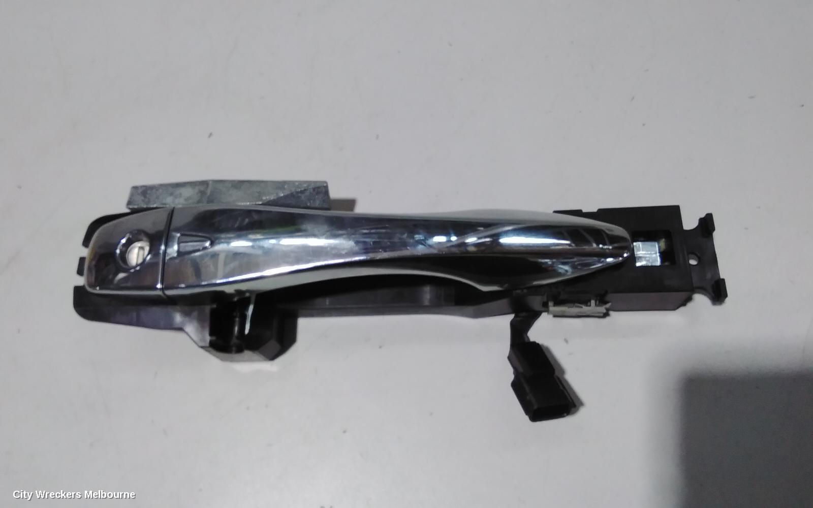 NISSAN PATHFINDER DOOR HANDLE, OUTER, RH FRONT, R52, 10/2013 - 04/2021 - Image 2