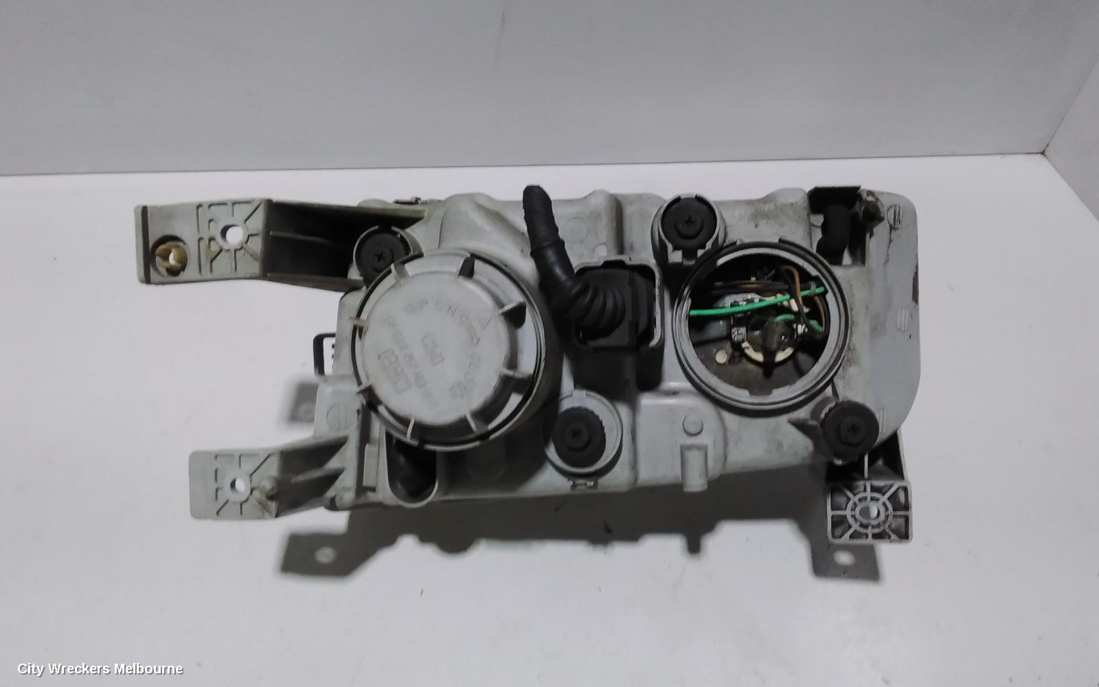 HYUNDAI TRAJET RIGHT HEADLAMP, FO, 05/2000 - 12/2007 - Image 3