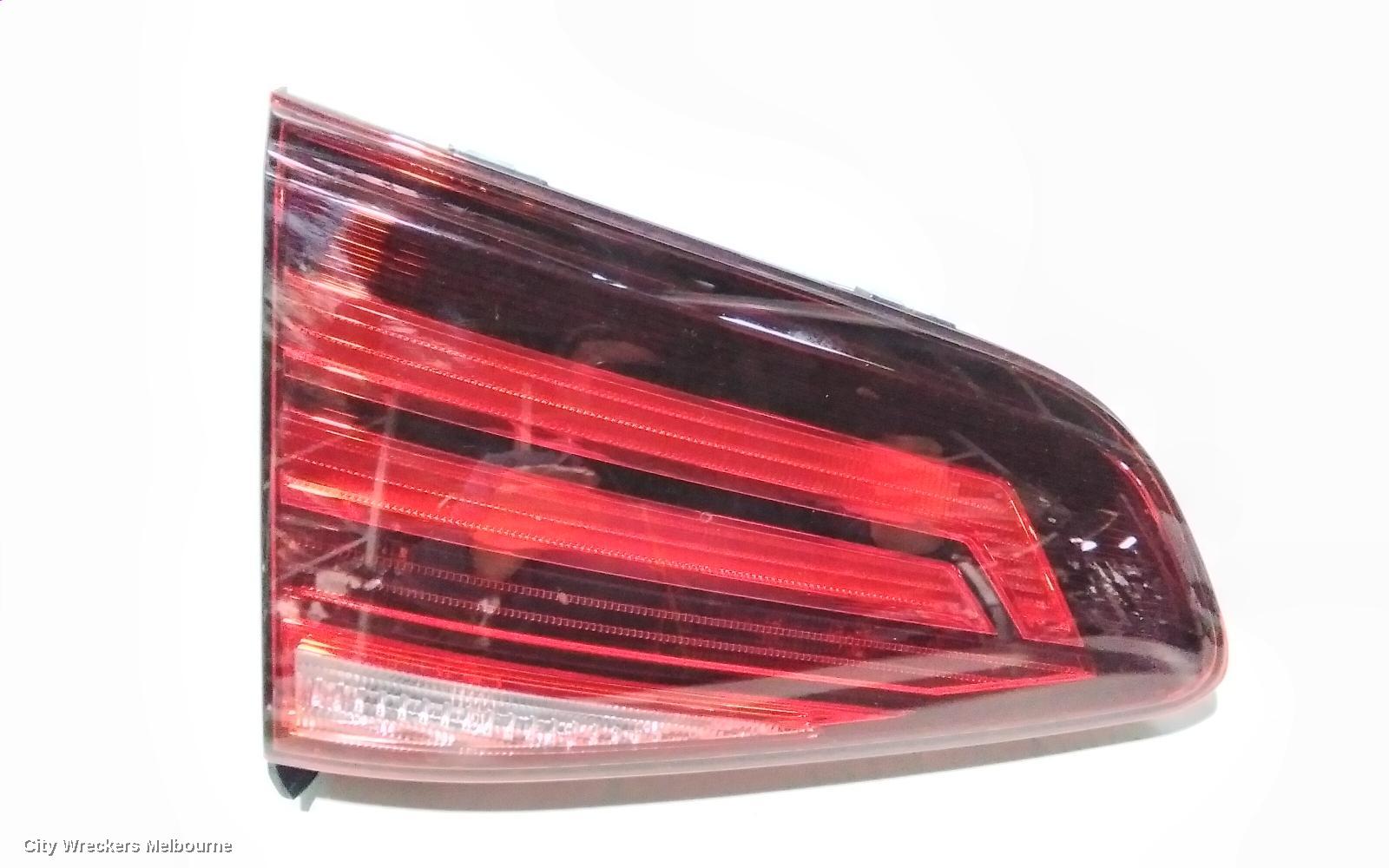 VOLKSWAGEN GOLF REAR GARNISH, TAILGATE LAMP (RH SIDE), GEN 7, HATCH, STANDARD/GTI, 03/2017 - 08/2020 - Image 2