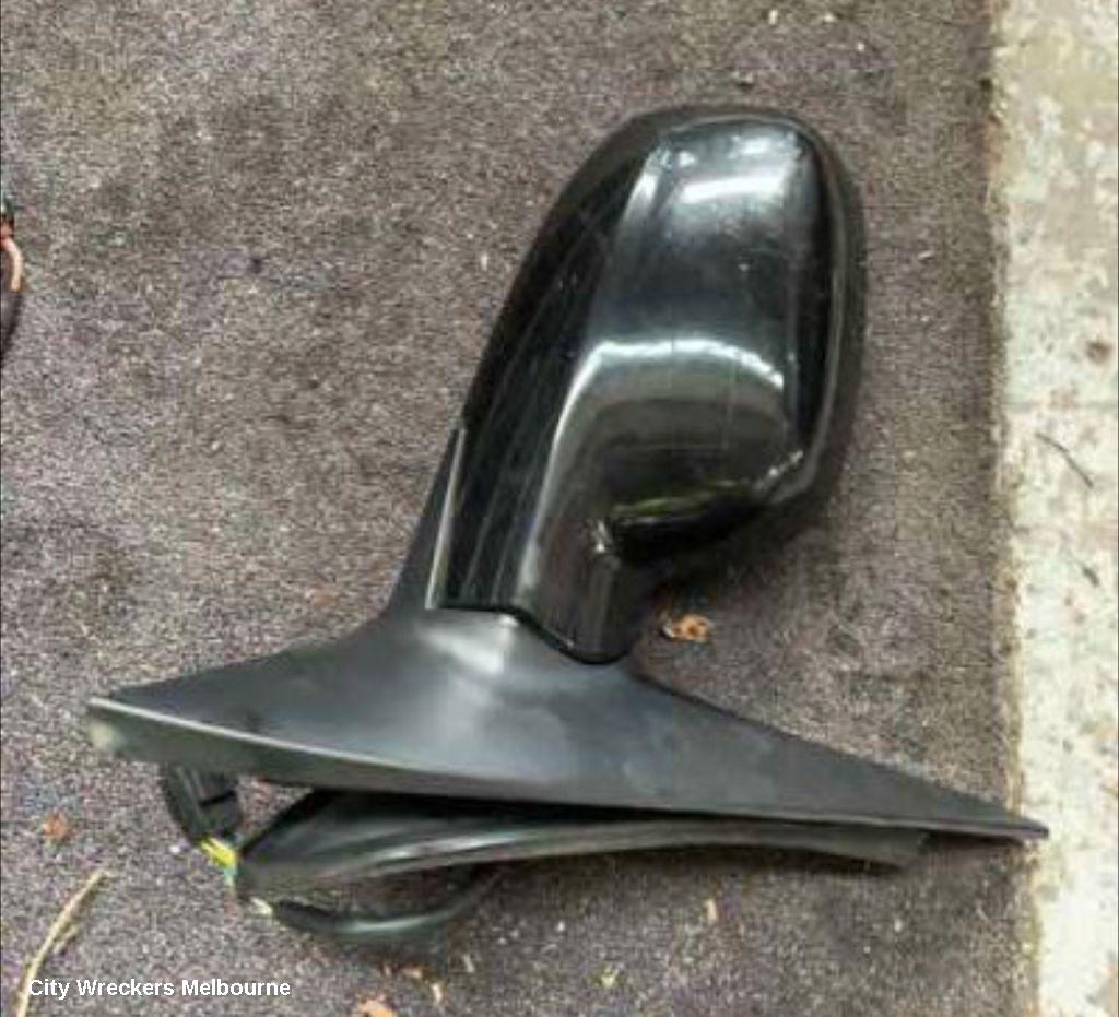 SSANGYONG REXTON RIGHT DOOR MIRROR, Y220, HEATED POWER FOLDING AND AUTO DIPPING WHEN IN REVERSE, 07/2006 - 01/2008 - Image 1