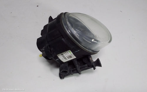 AUDI A5 RIGHT INDICATOR/FOG/SIDE, BUMPER FOGLAMP, 8T, A5/S5, RECTANGLE TYPE, NON S-LINE, 10/2011 - 11/2016 - Image 2