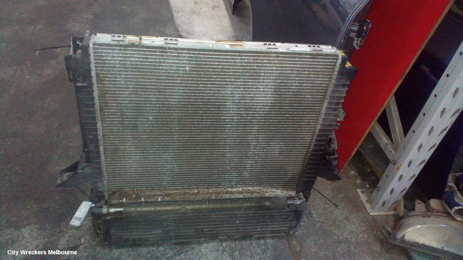 LAND ROVER RANGEROVER SPORT RADIATOR, 2.7 V6, DIESEL, TURBO, L320, FROM VIN 8A122818-, 08/2005 - 08/2009 - Image 2