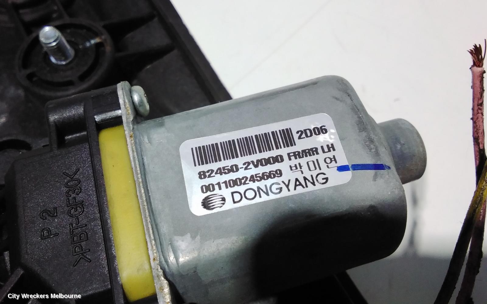 HYUNDAI VELOSTER LEFT FRONT WINDOW REG/MOTOR, FS, 12/2011 - 02/2018 - Image 2