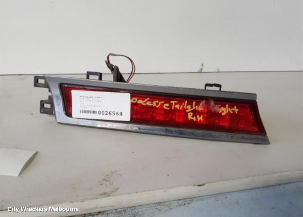 HONDA ODYSSEY REAR GARNISH, TAILGATE LAMP (RH SIDE), RB, 07/2004 - 03/2009 - Image 1