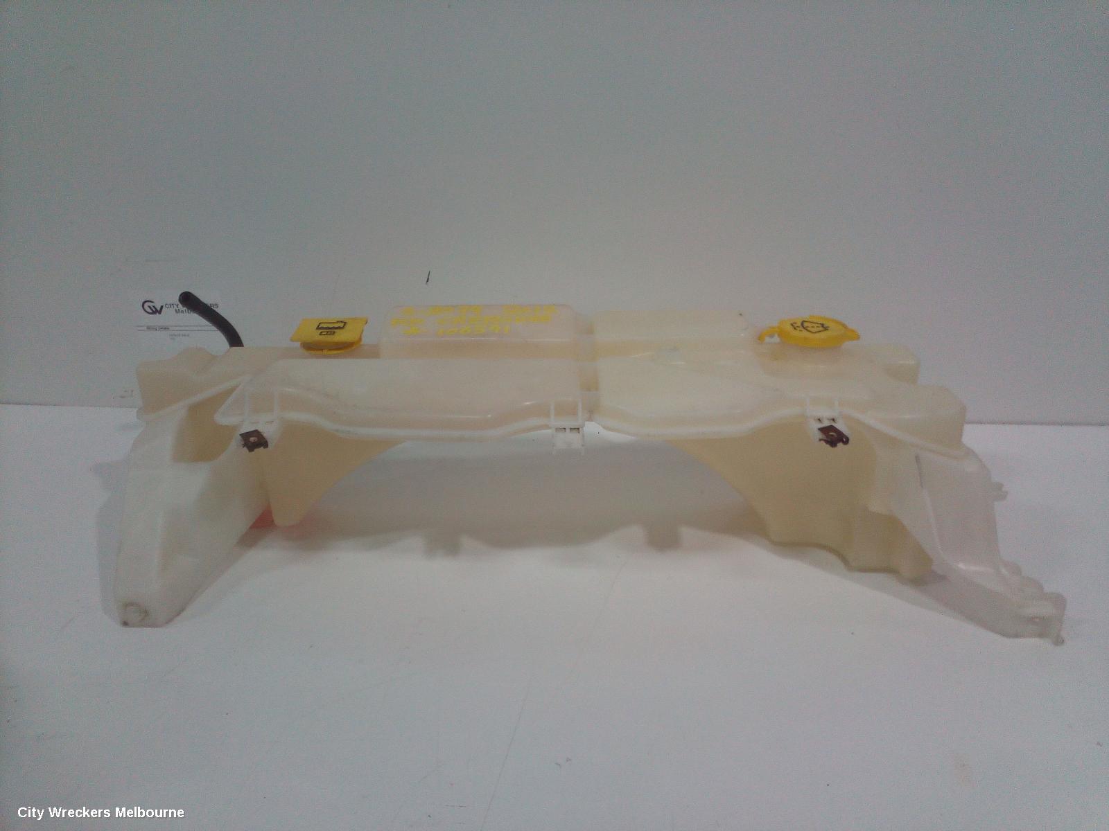 JEEP CHEROKEE WASHER BOTTLE, KK, PETROL, 11/2007 - 10/2012 - Image 1