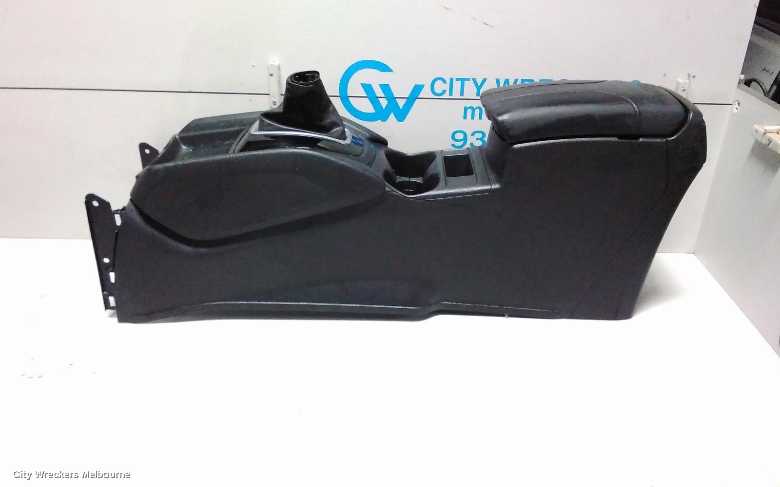 NISSAN XTRAIL CONSOLE, T32, 02/2014 ONWARDS - Image 3