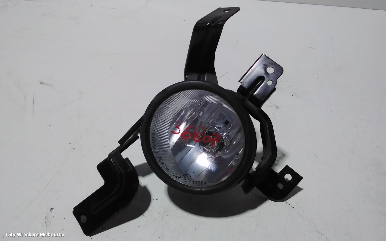 LEXUS RX330 LEFT INDICATOR/FOG/SIDE, BUMPER FOGLAMP, 04/2003 - 11/2005 - Image 2