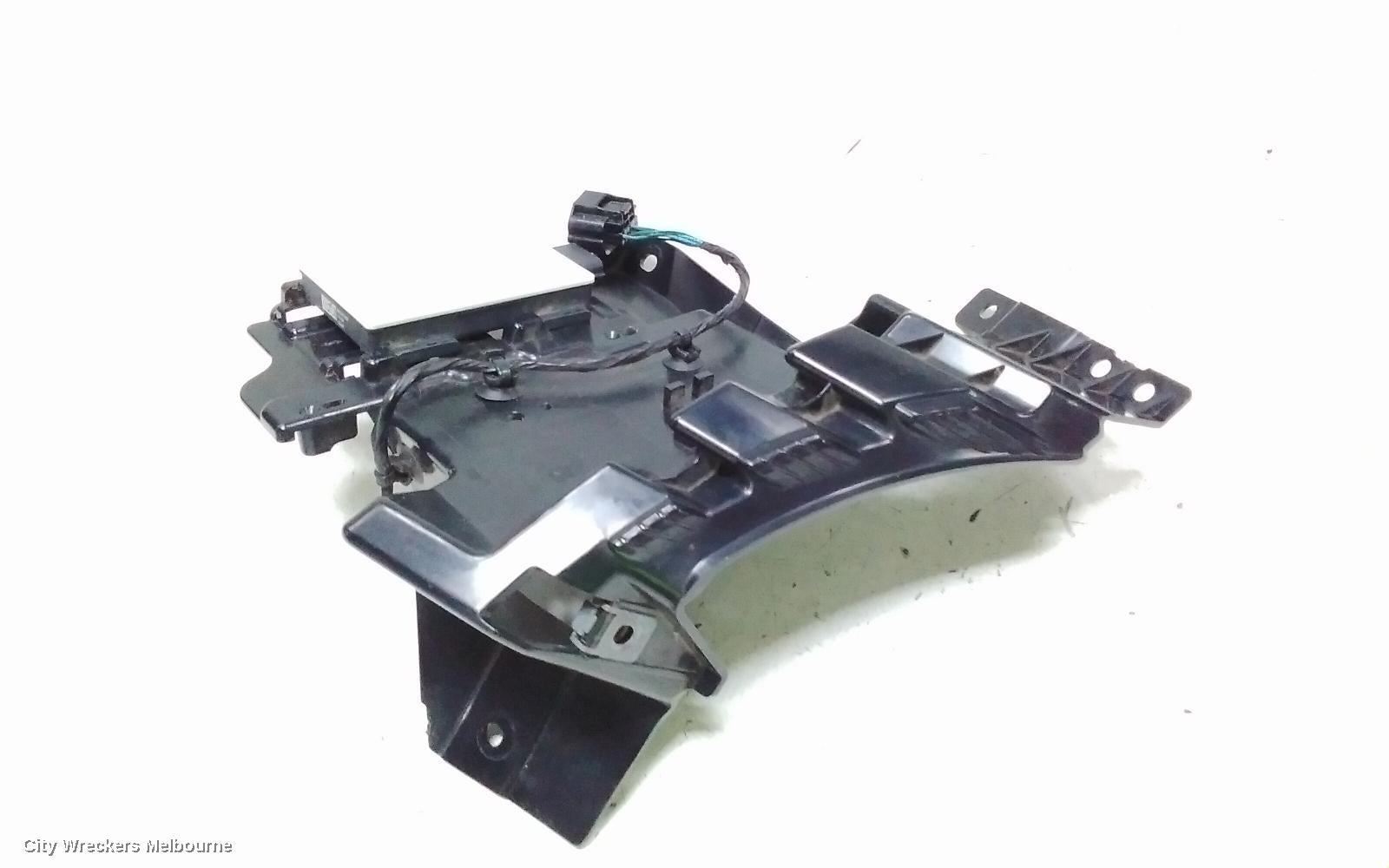 LAND ROVER DISCOVERY SPORT, L550, 01/2015 ONWARDS, K8D2-14F152-AL BLIND SPOT CONTROL MODULE  LHR: 143006 - Image 3